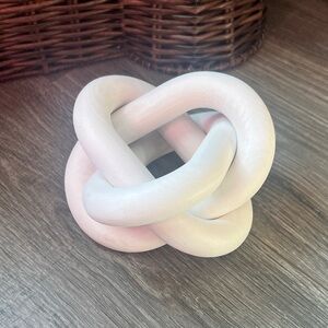 Amazon White Knot Sculpture